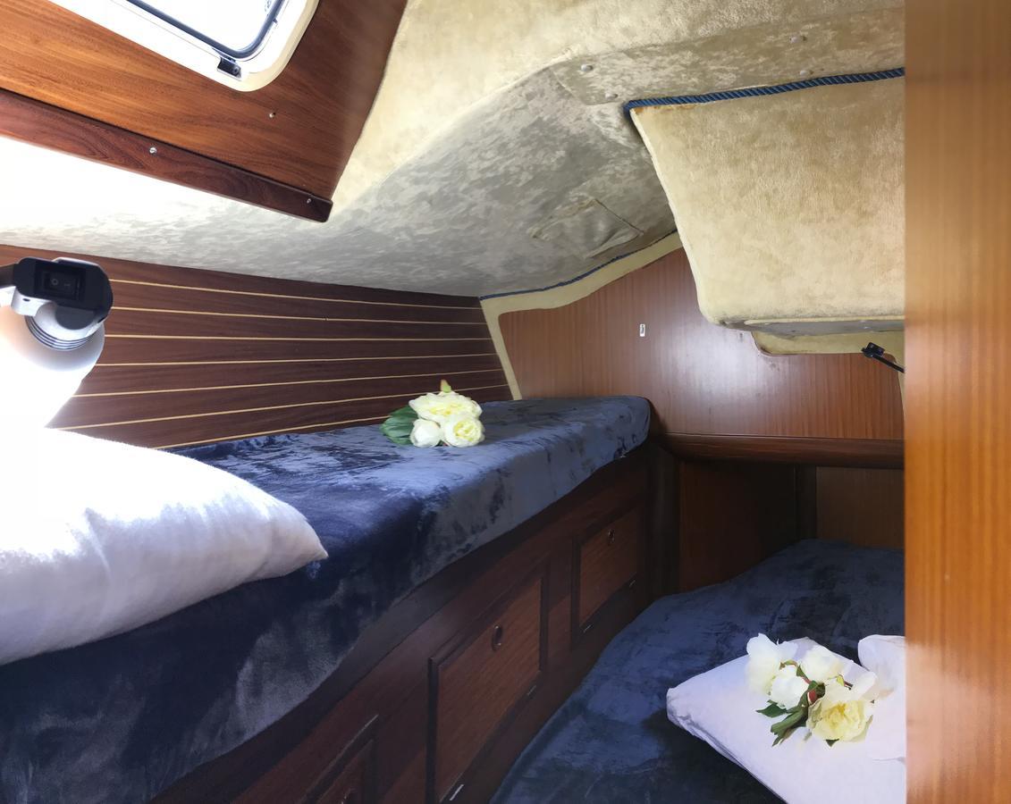 Bed&Boat Eolo 3 Hotel Venesia Bagian luar foto