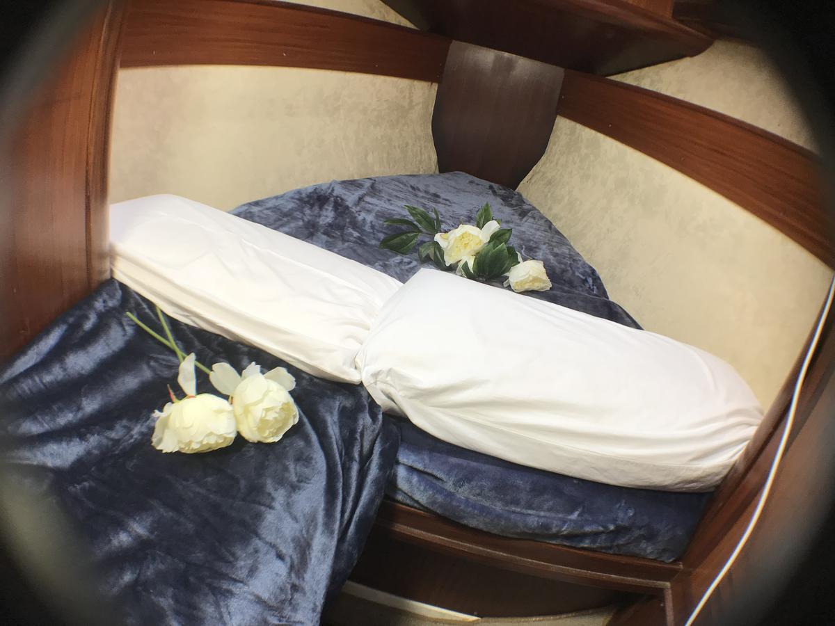 Bed&Boat Eolo 3 Hotel Venesia Bagian luar foto